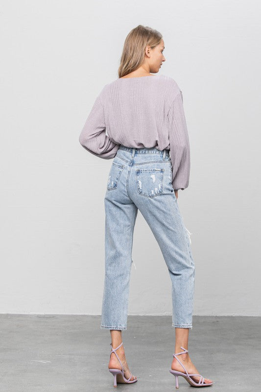 HIGH RISE RIPPED GIRLFRIEND JEANS
